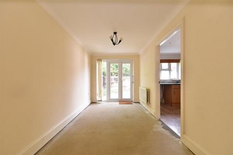 4 bedroom terraced house for sale, The Beacons, Stevenage