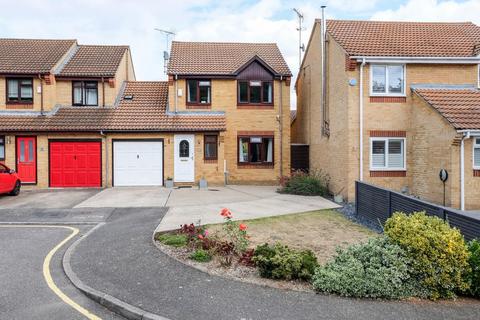 3 bedroom link detached house for sale, Worcester Park, Greenhithe