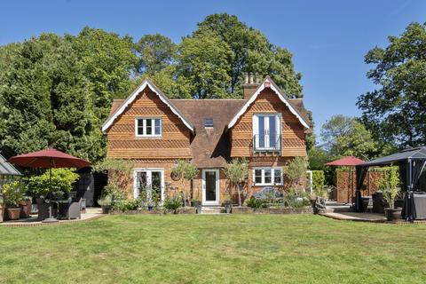 4 bedroom detached house for sale, Wildmoor Lane, Sherfield-on-Loddon, Hook, Hampshire, RG27