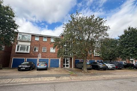 1 bedroom flat for sale, 39 Whernside Close, Thamesmead, London, SE28 8HB