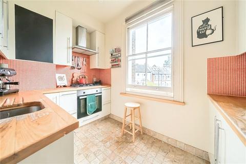 2 bedroom maisonette for sale, Rockmount Road, London