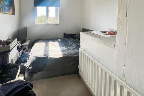 20 Chedworth Crescent, Portsmouth, PO6 4ER
