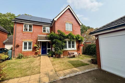 6 bedroom detached house for sale, Saxmundham