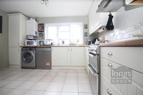 81 Fennells, Harlow, CM19 4RW