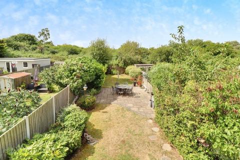 4 bedroom semi-detached house for sale, Romsey Road, Benfleet