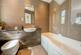 Bed 1 en suite