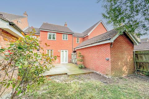 3 bedroom link detached house for sale, Reynolds Gardens, Rochford