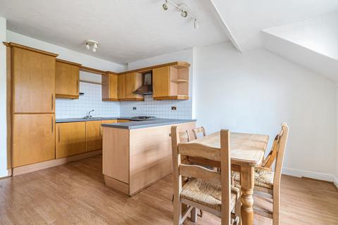 2 bedroom apartment for sale, Flat 3, Carlton House, Fernleigh Road, Grange-over-Sands, LA11 7HP