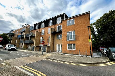 2 bedroom flat for sale, London N17