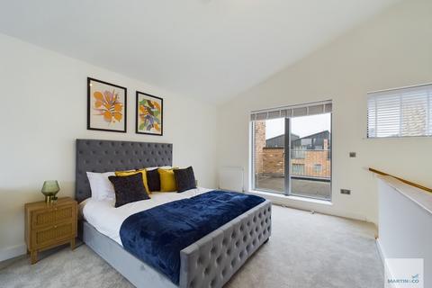 3 bedroom townhouse to rent, Culvert Rise, Trent Bridge Quay, NG2 3EX