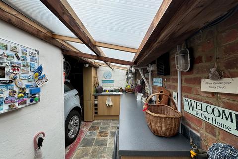 3 bedroom cottage for sale, Cranbrook Road, Frittenden, Kent, TN17 2BS
