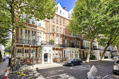 2 bedroom flat to rent, Collingham Gardens, South Kensington, London, SW5