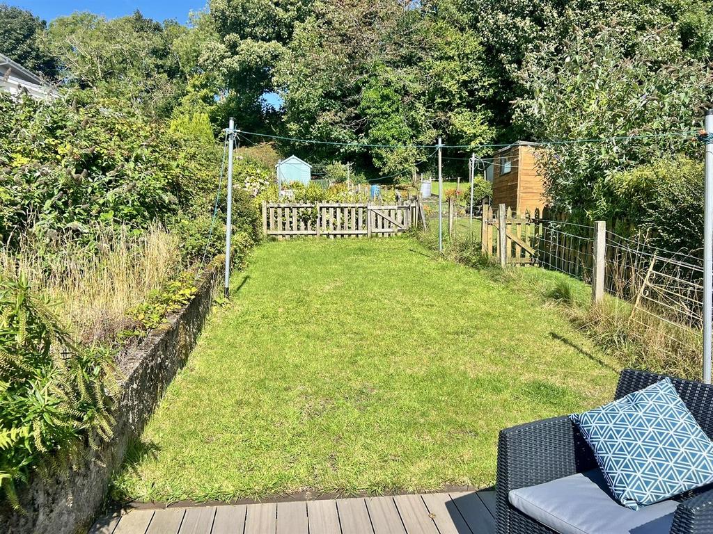 Rear lawn area