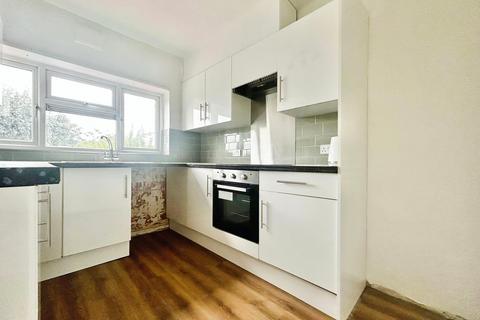 3 bedroom maisonette to rent, Hadrian Way, Stanwell TW19