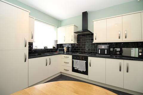 3 bedroom terraced house to rent, Thorntree Road, Thornaby