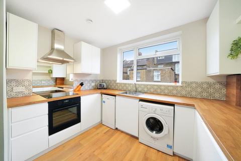 2 bedroom flat to rent, Hormead Road, Maida Hill W9