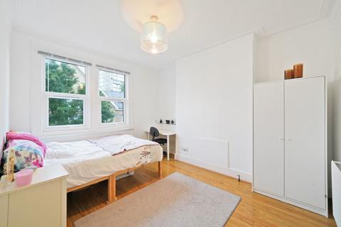 2 bedroom flat to rent, Hormead Road, Maida Hill W9