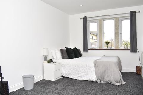 3 bedroom house to rent, Sedgemoor Road, Bath BA2