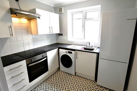 1 bedroom apartment to rent, Gordon Road, Cliftonville