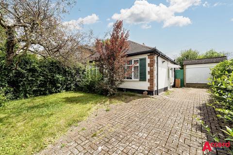 2 bedroom semi-detached bungalow for sale, Kings Gardens, Upminster, RM14