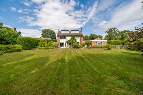 3 bedroom detached house for sale, Hadlow Park, Hadlow, TN11 0HY