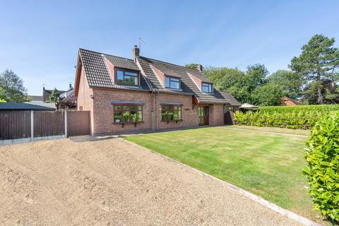 4 bedroom detached house for sale, Thorpe Road, Haddiscoe