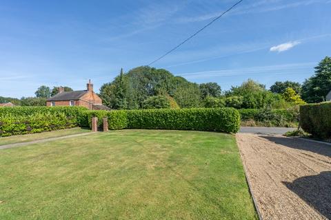 4 bedroom detached house for sale, Thorpe Road, Haddiscoe