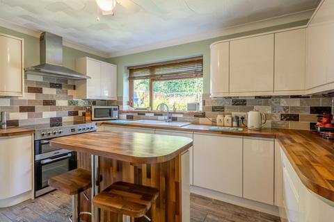 4 bedroom detached house for sale, Thorpe Road, Haddiscoe