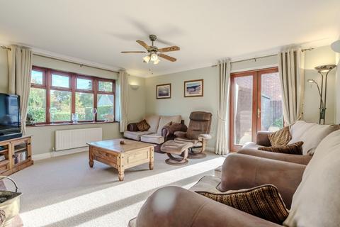 4 bedroom detached house for sale, Thorpe Road, Haddiscoe