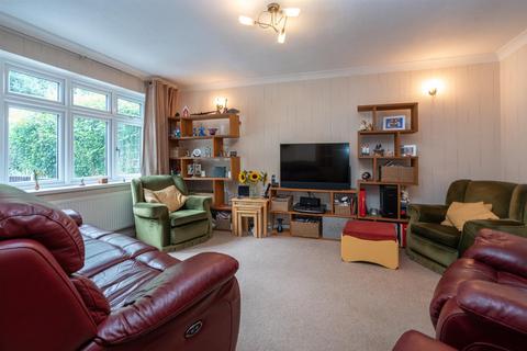 4 bedroom semi-detached house for sale, Rousebarn Lane, Croxley Green