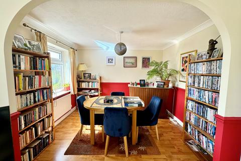 32 Anderson Close, Newhaven, BN9 9XY