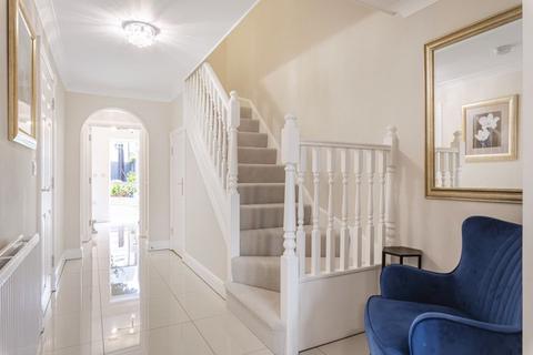 58 Sandringham Drive, Dartford, DA2 7WL