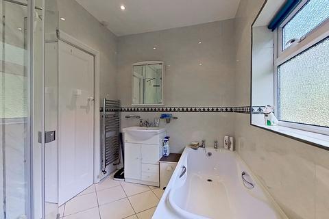106 Antrobus Road, Sutton Coldfield, B73 5EL