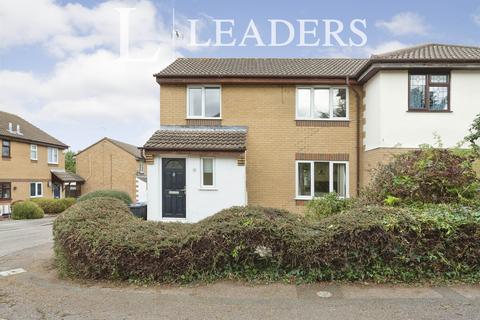 3 bedroom semi-detached house to rent, Kidd Close