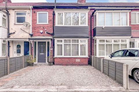 3 bedroom terraced house for sale, Loveridge Avenue, Hull HU5