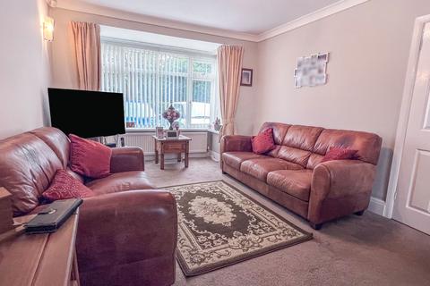 3 bedroom terraced house for sale, Loveridge Avenue, Hull HU5