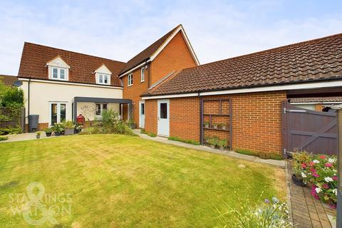 4 bedroom detached house for sale, Mountbatten Drive, Sprowston, Norwich