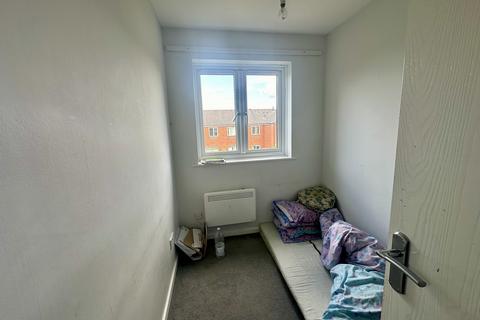 3 bedroom terraced house to rent, Worsey Drive DY4