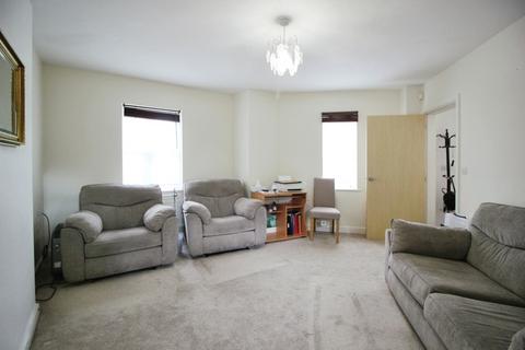 4 bedroom semi-detached house to rent, Upton Grange, Chester CH2