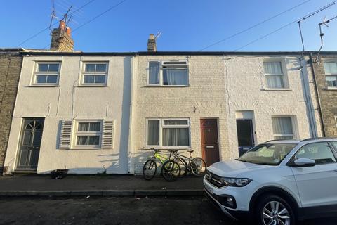 3 bedroom terraced house to rent, Glisson Road, Cambridge CB1