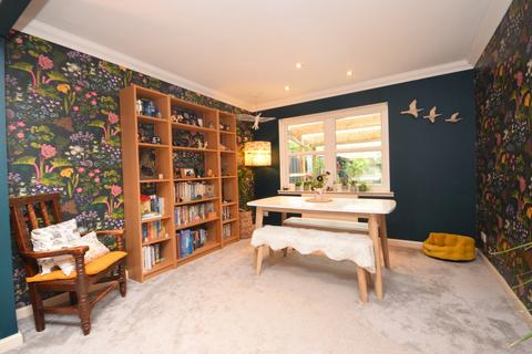 5 Cameron Walk, Burrelton, Blairgowrie, PH13 9NN
