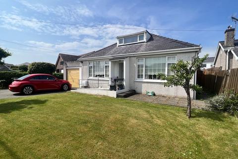 2 bedroom detached bungalow for sale, Llanrug, Gwynedd