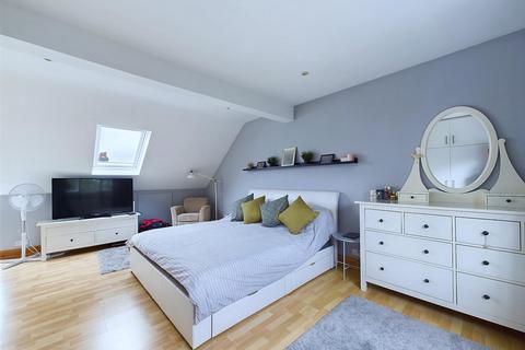 4 bedroom terraced house for sale, Pagehurst Road, Croydon CR0