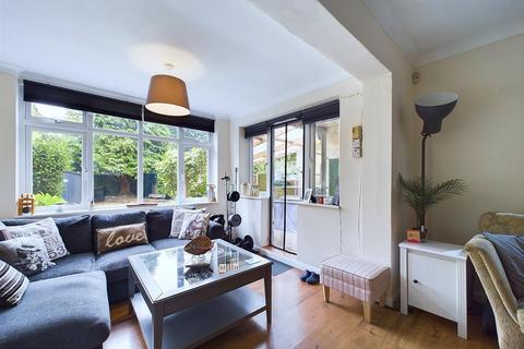 60 Pagehurst Road, Croydon, CR0 6NR