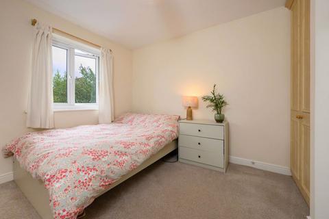 37 Maunders Drive, Staverton, Trowbridge, BA14 8UJ