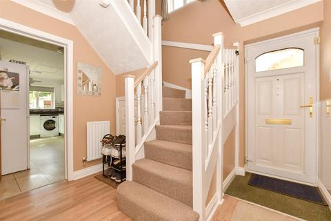 4 Bridle Way, Greenhill, Herne Bay, CT6 7PQ