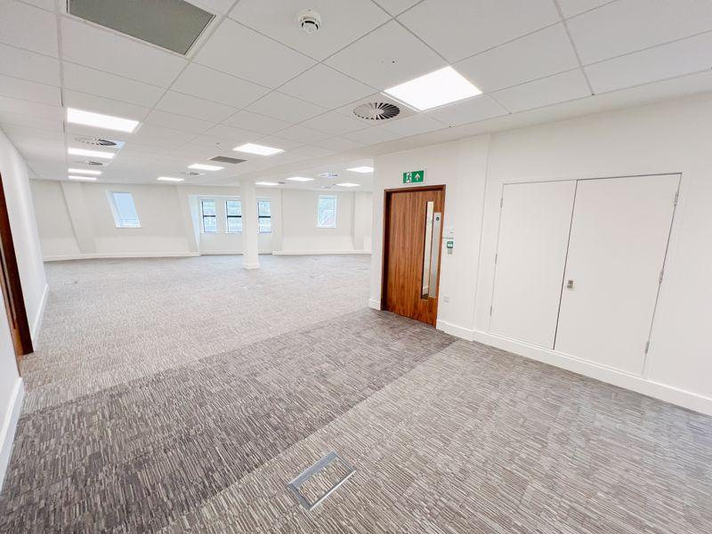 Unit 8, 55 Athol...