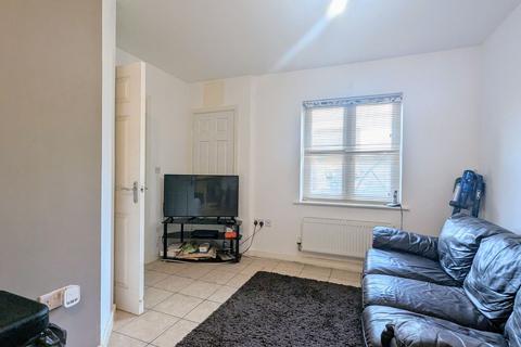 2 bedroom terraced house for sale, Selkirk Drive, Milton Keynes MK14