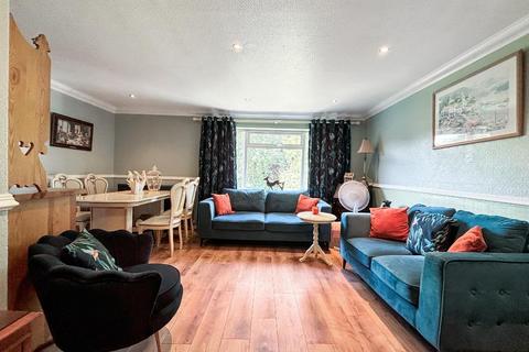 undefined, Croydon CR0