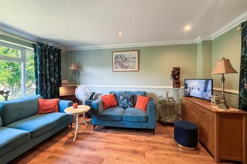 undefined, Croydon CR0